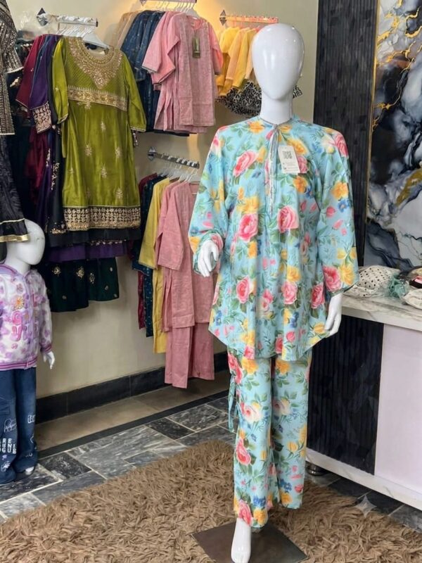 Western Collection Raina's